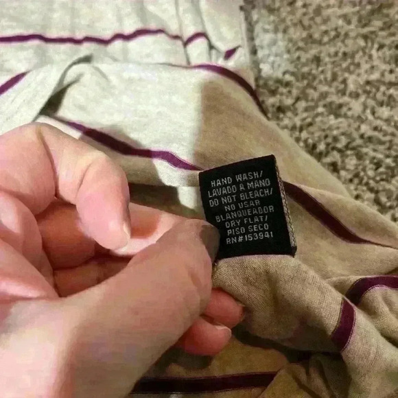 JUNIPER LANE MATERNITY Beige Burgundy Striped V-Neck Long Sleeve M - Picture 7 of 8